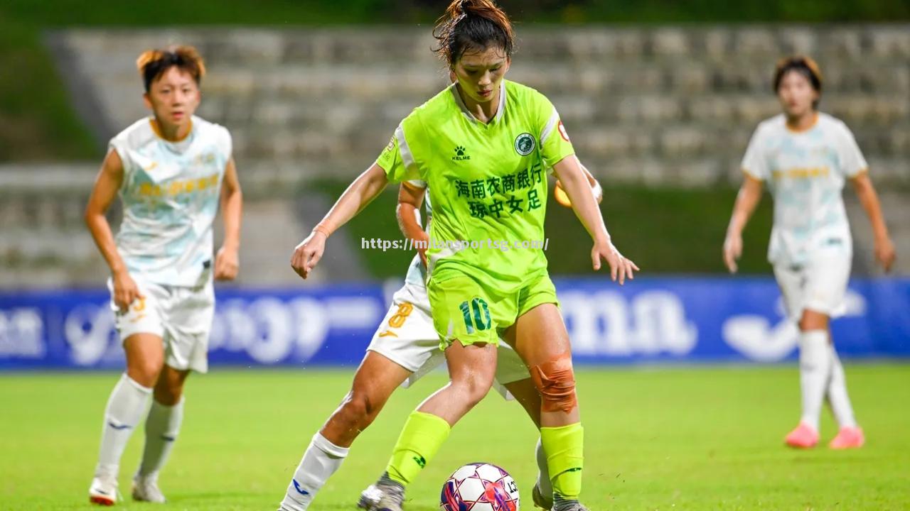球队女足备战决赛，训练全情投入士气高昂