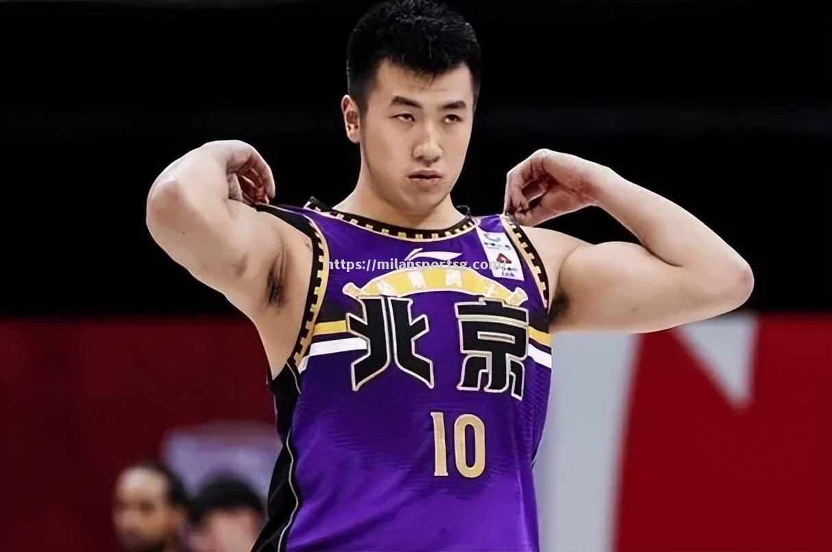 柏林赫塔备战新赛季，期待再度崭露头角